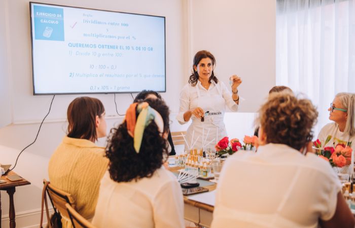 Crear perfumes 'El arte de crear perfumes': una actividad con mucha química