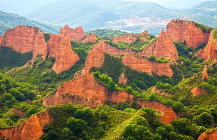 Las Médulas ofrecen unas vistas impresionantes, fruto de la minería romana Lugares a los que ir una vez en la vida: paisaje de Las Médulas