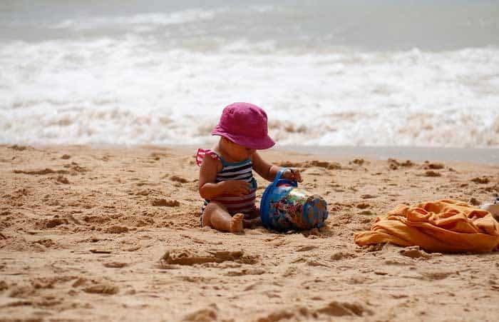 Tomar el sol: cuidado con los bebés Consejos para estar protegidos a la hora de tomar el sol
