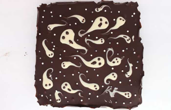 chocolate-con-fantasmas Dulces para Halloween: fantasmas chocolateados