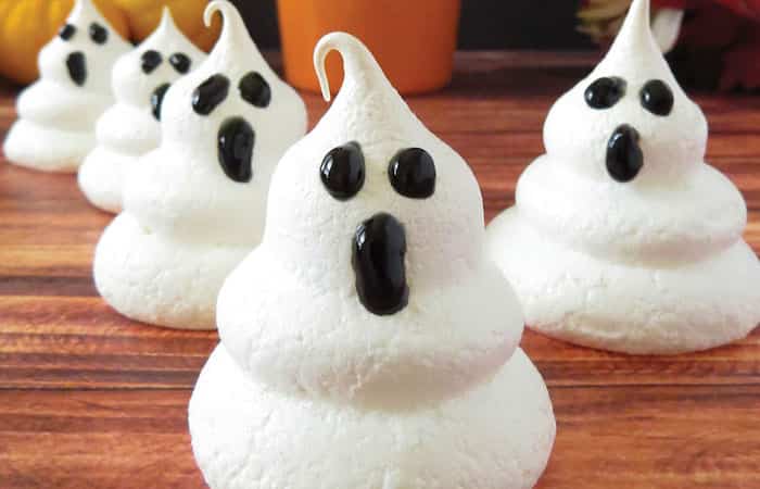 fantasmas-de-merengue Dulces para Halloween: Fantasmas de merengue