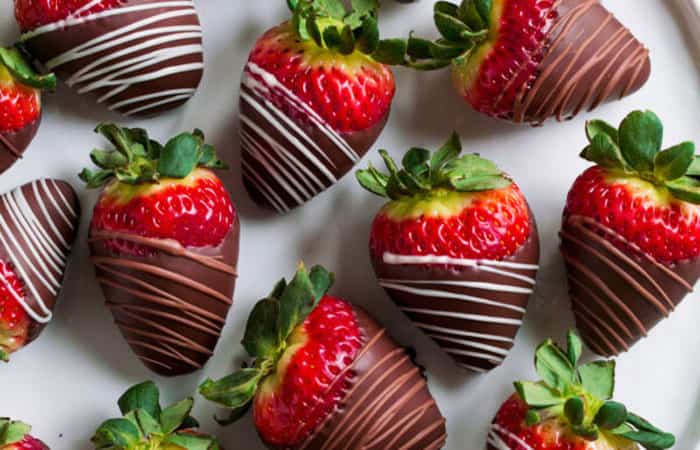 Fresas con chocolate: bombones decorados