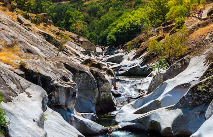 Los Pilones en la reserva de la Garganta de los Infiernos, Valle del Jerte Los Pilones en la reserva de la Garganta de los Infiernos, Valle del Jerte