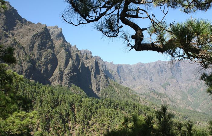 Paisaje montañoso de Caldera de Taburiente, en La Palma Caldera de Taburiente, en La Palma