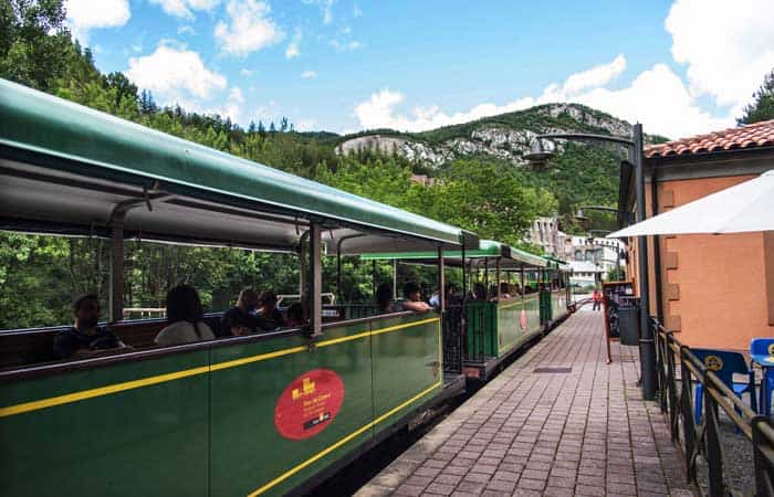El Tren del Cemento en La Pobla de Lillet, Barcelona