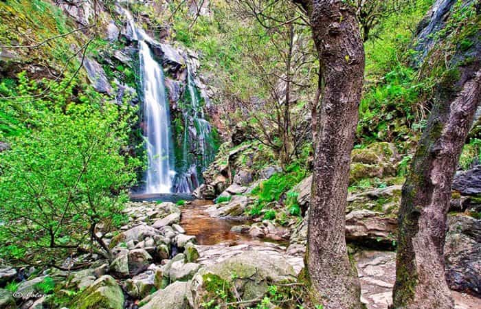 Monumento Natural Fervenza do Toxa en Pontevedra