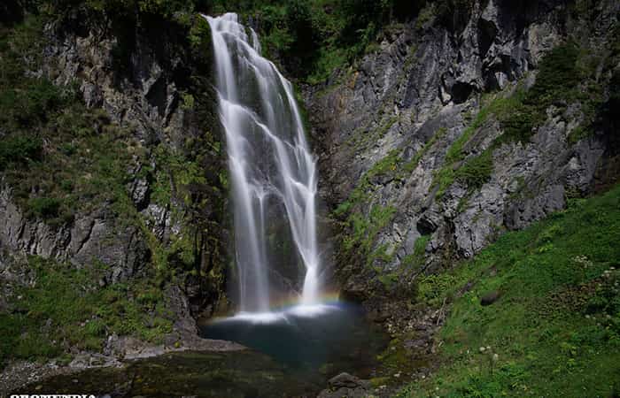 Salto de agua de Saut deth Pish en Lleida