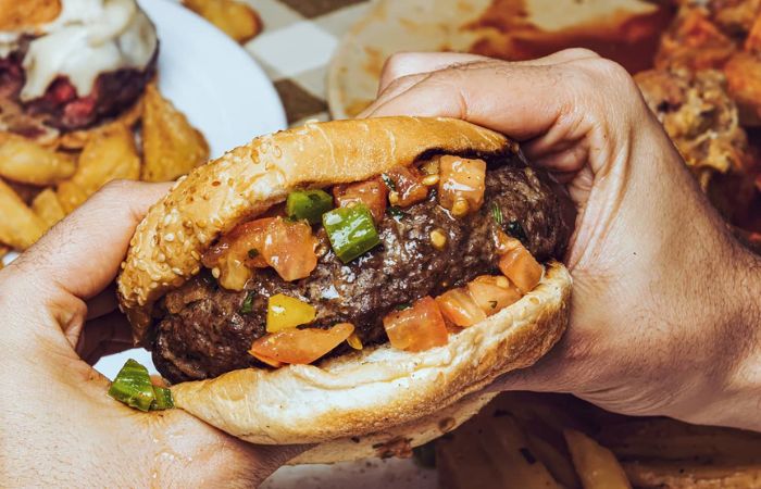 Una de las especialidades de Alfredo’s Barbacoa Alfredo’s Barbacoa - Las mejores hamburguesas de Madrid