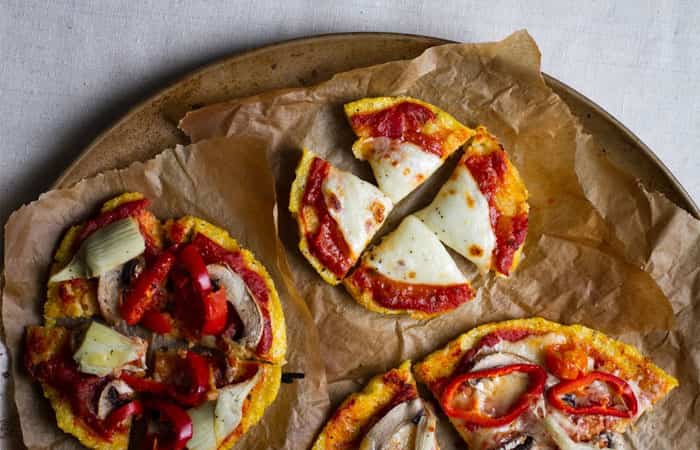 pizza-de-polenta Menú sin gluten para niños: Pizza de polenta