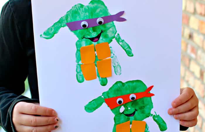 tortugas-ninja-huella-manos manualidades con pintura de dedos