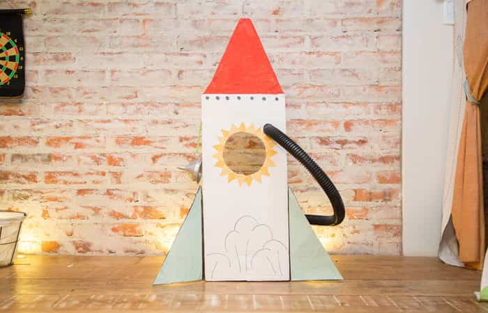cohete-espacial manualidades con cajas de cartón