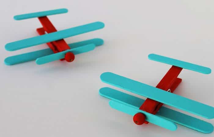 Aviones con palitos de madera Aviones con palitos de madera