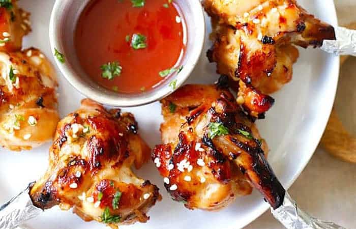 piruletas-de-alitas-de-pollo Comidas en forma de piruleta: Chupachups de pollo
