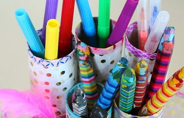 Portalápices con tubos de papel higiénico Portalápices con tubos de papel higiénico