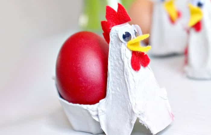 animales-con-hueveras-de-carton-gallina Animales con hueveras de cartón, gallina