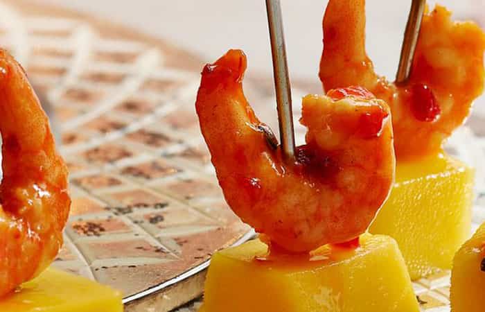 brochetas-de-langostino-y-mango Recetas de brochetas: Pincho de langostino y mango