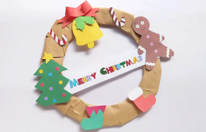 Corona de Navidad fácil con papel y goma EVA Coronas de Navidad con cartón y cartulinas