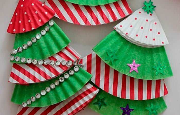 Guirnaldas-de-Navidad-con-papales-de-magdalenas Guirnaldas de Navidad con papeles de magdalenas