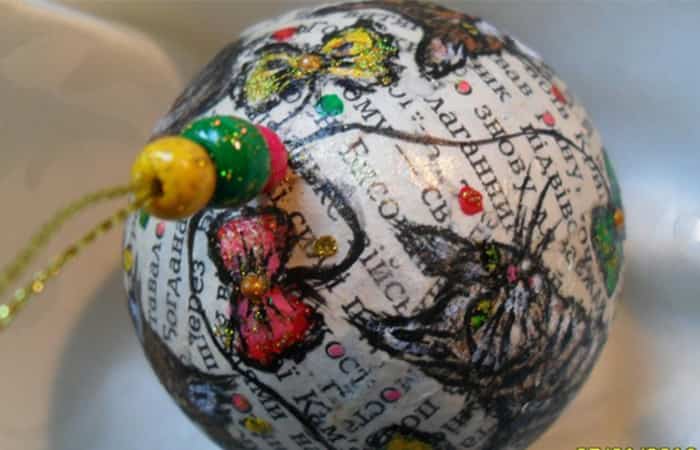 manualidades fáciles con papel Manualidades fáciles bolas de navidad de papel