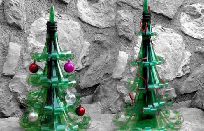 manualidades de Navidad con plástico árboles de botellas Manualidades de Navidad con plástico para hacer en casa