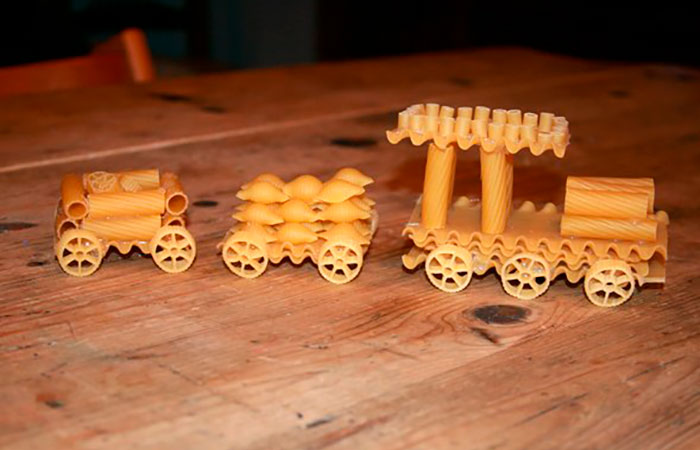 manualidades-macarrones-tren manualidades con macarrones: tren