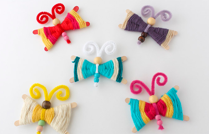 Mariposas hechas con lana de colores Manualidades con lana para niños: mariposas