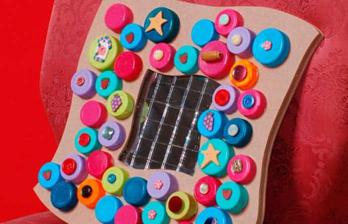 Los tapones de botella tuneados sirven para decorar Decora con tapones de botellas