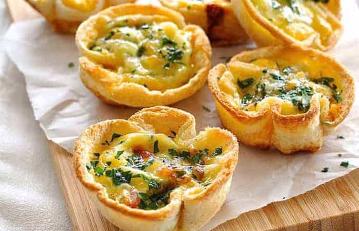 Tostas calientes quiches de bacon