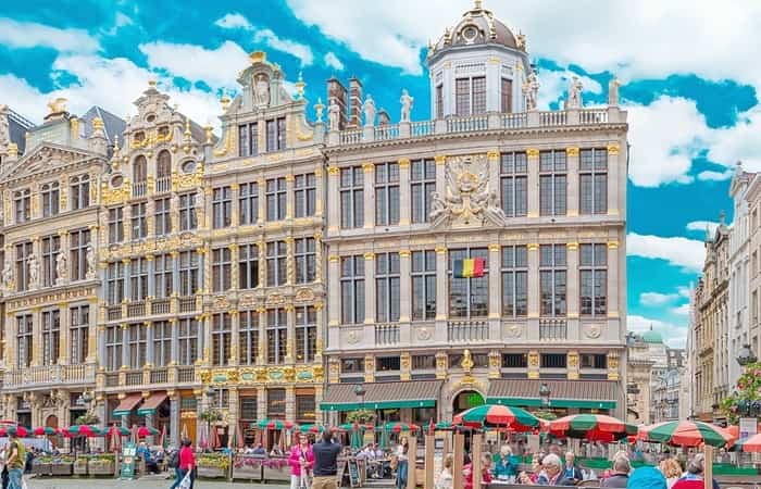 Grote Markt, Brujas imprescindibles de Brujas y de la costa belga