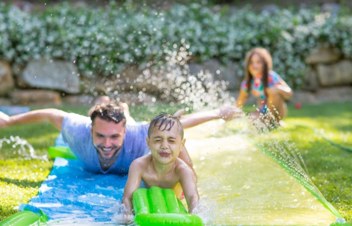 Juegos con agua para combatir el calor