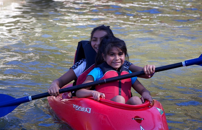 Piragüismo, uno de los deportes olímpicos para practicar en familia Práctica del piragüismo en familia