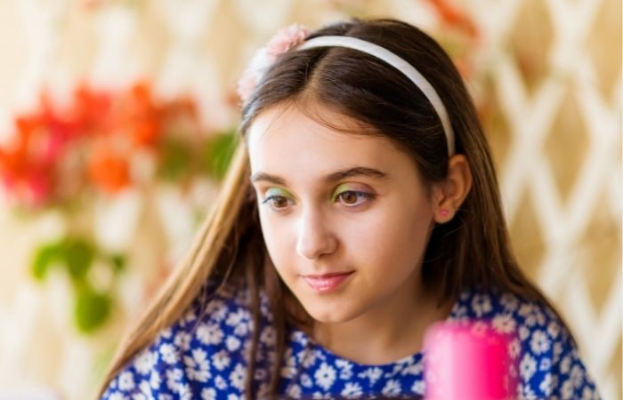 niña maquillada