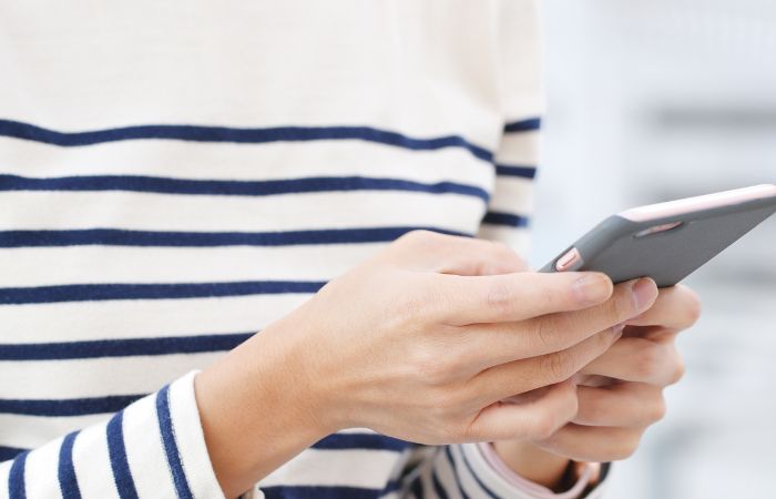 Espiar el móvil de tu hijo ¿es ético?