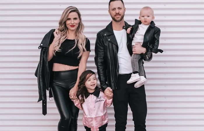 Cómo hacer unos disfraces en familia para Halloween basados en Grease disfraces en familia para Halloween basados en Grease