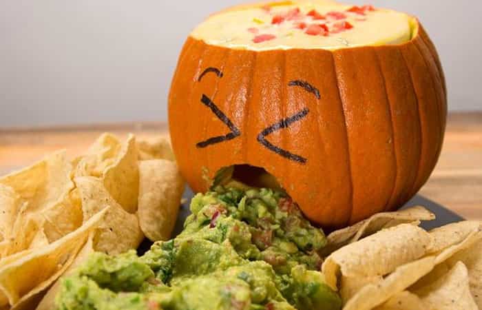 calabaza-vomitona-con-guaca Recetas para Halloween: Calabaza vomitona con guacamole