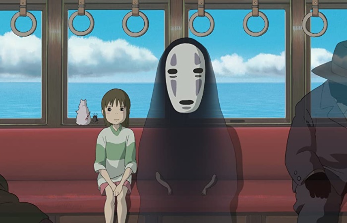 fotograma de el viaje de Chihiro Películas imprescindibles para educar en igualdad de género: el viaje de Chihiro