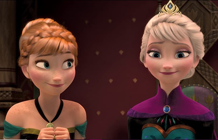 Elsa y Anna; Frozen: El Reino de Hielo Películas imprescindibles para educar en igualdad de género: Frozen: El Reino de Hielo