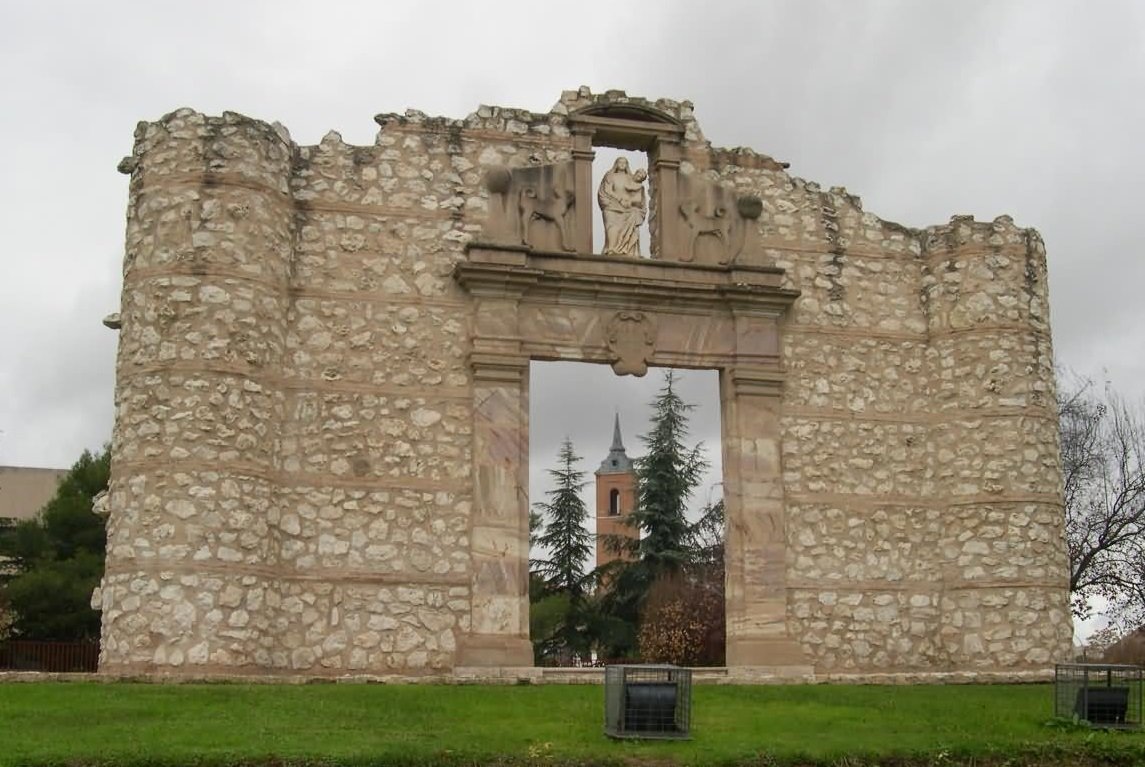 Puerta de Santa María