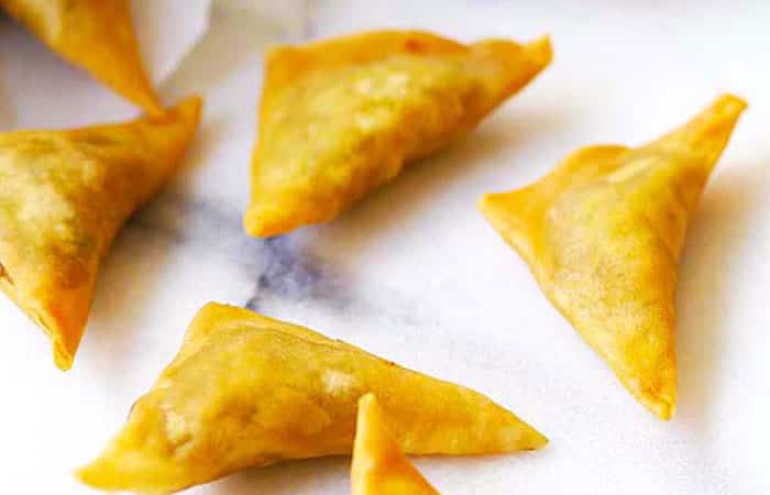 comida-india-samosas-de-patata-y-guisantes Comida india, samosas de patata y guisantes