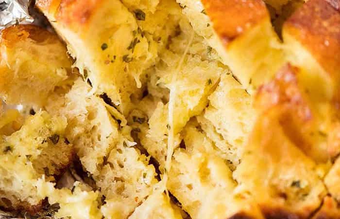 pan-relleno-de-queso-y-ajo Pan relleno de queso y ajo