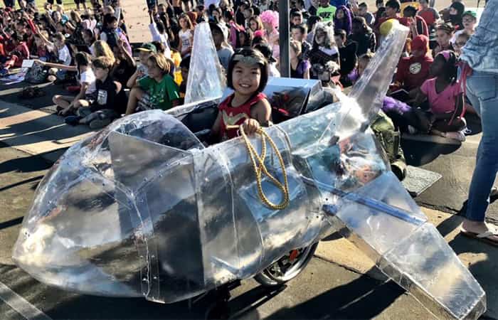 disfraces-para-ninos-en-sillas-de-ruedas-piloto-de-avion Disfraces para niños en sillas de ruedas, piloto de avión