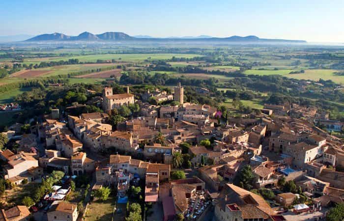 Pueblo medieval de Pals en Girona