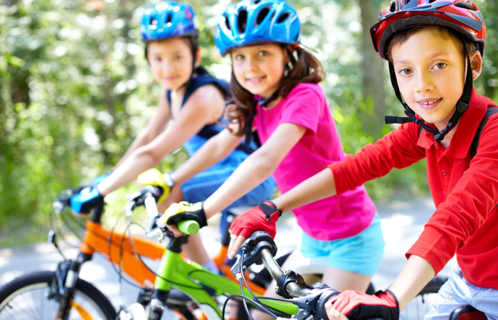 niños en bici planes puente de mayo: ruta en bici