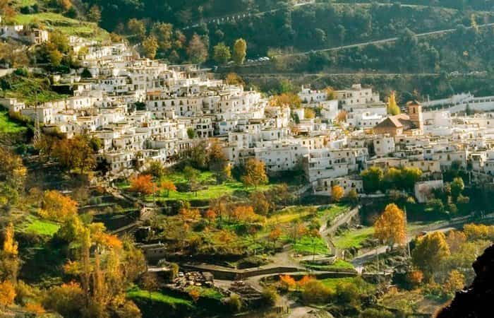 Pampaneira propuestas de turismo rural por el sur de la península