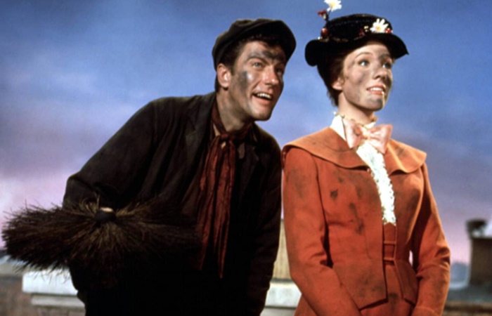Fotograma de Mary Poppins, la niñera que enamoró al mundo Mary Poppins, clásico infantil