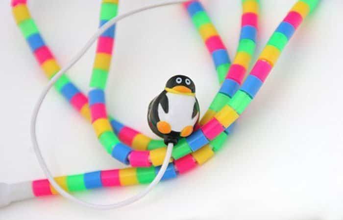 auriculares decorados con pequeñas piezas auriculares decorados con pequeñas piezas