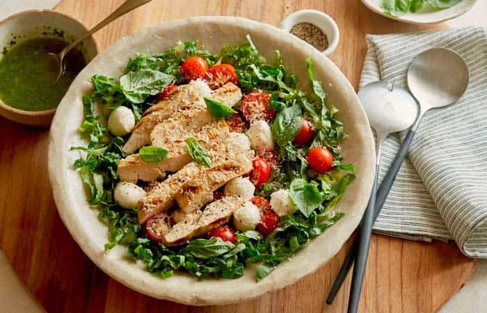 Ensalada de pollo Caprese Receta de Ensalada de pollo Caprese