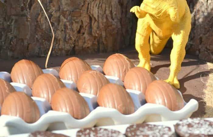 Huevos de chocolate para fiesta de dinosaurios huevos para fiesta de dinosaurios