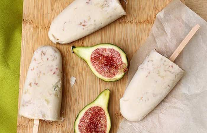 Polos caseros con frutas: de higo y coco Polos caseros de fruta: de coco e higo