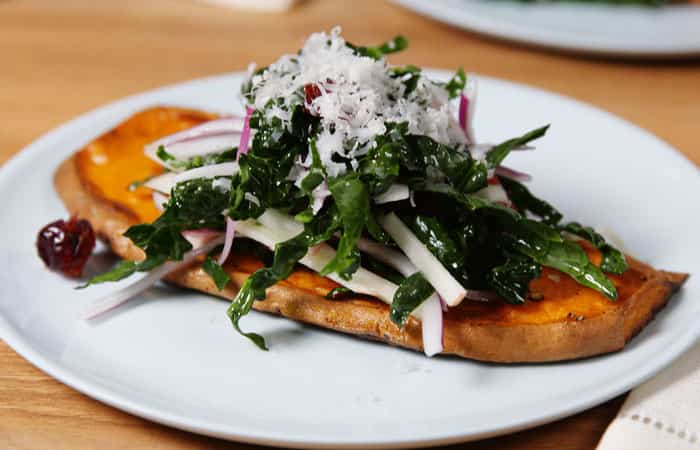 batata-con-kale Batata asada con kale